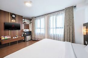 A25 Hotel - 28 Tran Quy Cap