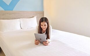 Hop Inn Hotel Makati Avenue