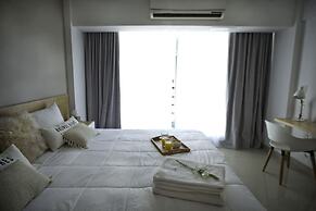 Salguero Apart By Zafiro