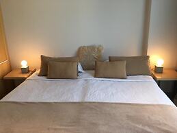 Salguero Apart By Zafiro