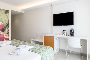 FERGUS Cactus Garden