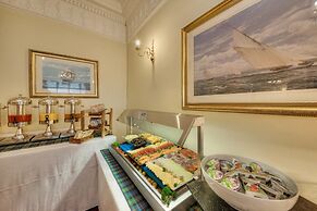 Muthu Alexandra Hotel