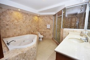 Casa Reflejos City View