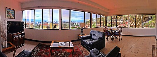 Casa Reflejos City View