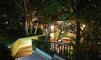 Casa Reflejos City View