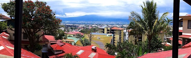 Casa Reflejos City View