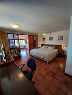 Casa Reflejos City View