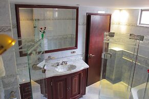 Hotel Chandelier Park