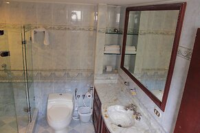 Hotel Chandelier Park