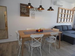 Apartamentos Puerto Marina