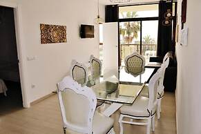 Apartamentos Puerto Marina