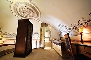 Salapolis Luxury Apartments