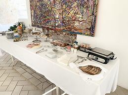 Salapolis Luxury Apartments