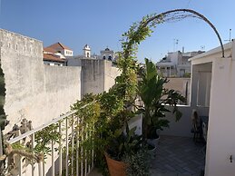 Salapolis Luxury Apartments