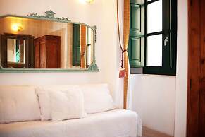 Salapolis Luxury Apartments