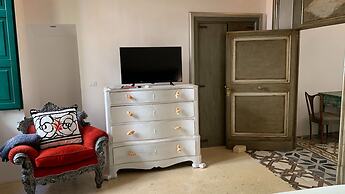 Salapolis Luxury Apartments