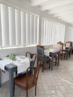 Salapolis Luxury Apartments