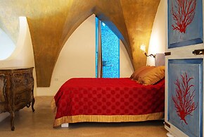 Salapolis Luxury Apartments