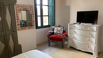 Salapolis Luxury Apartments