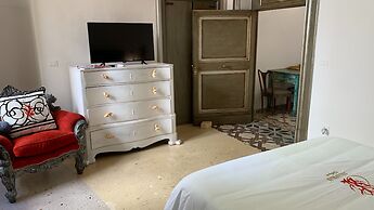 Salapolis Luxury Apartments