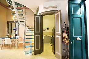 Salapolis Luxury Apartments