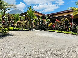 Aunty Arenal Lodge
