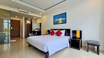 Riverside White House Hotel