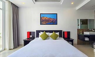 Riverside White House Hotel