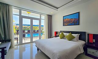 Riverside White House Hotel