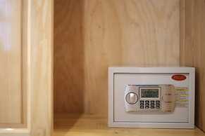 Riverside White House Hotel