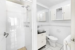 Shandelle Apartments