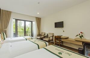 Ally Beach Boutique Hotel Hoian