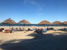 Ally Beach Boutique Hotel Hoian