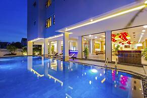 Ally Beach Boutique Hotel Hoian