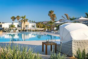 White Pearls Luxury Suites - Adults Only