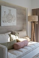 White Pearls Luxury Suites - Adults Only