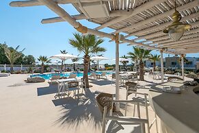 White Pearls Luxury Suites - Adults Only