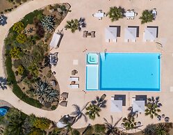 White Pearls Luxury Suites - Adults Only