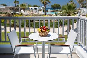 White Pearls Luxury Suites - Adults Only