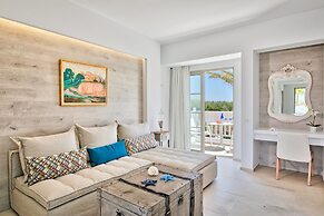 White Pearls Luxury Suites - Adults Only