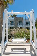 White Pearls Luxury Suites - Adults Only