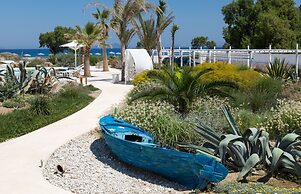 White Pearls Luxury Suites - Adults Only