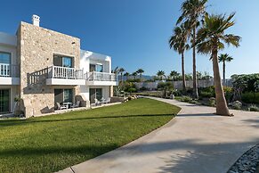 White Pearls Luxury Suites - Adults Only