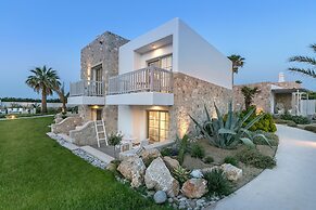 White Pearls Luxury Suites - Adults Only