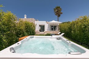 White Pearls Luxury Suites - Adults Only