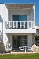 White Pearls Luxury Suites - Adults Only