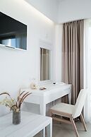 White Pearls Luxury Suites - Adults Only