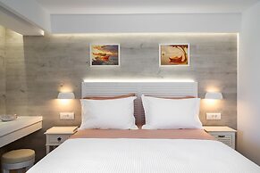 White Pearls Luxury Suites - Adults Only