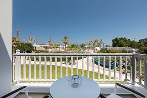White Pearls Luxury Suites - Adults Only