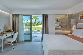 White Pearls Luxury Suites - Adults Only